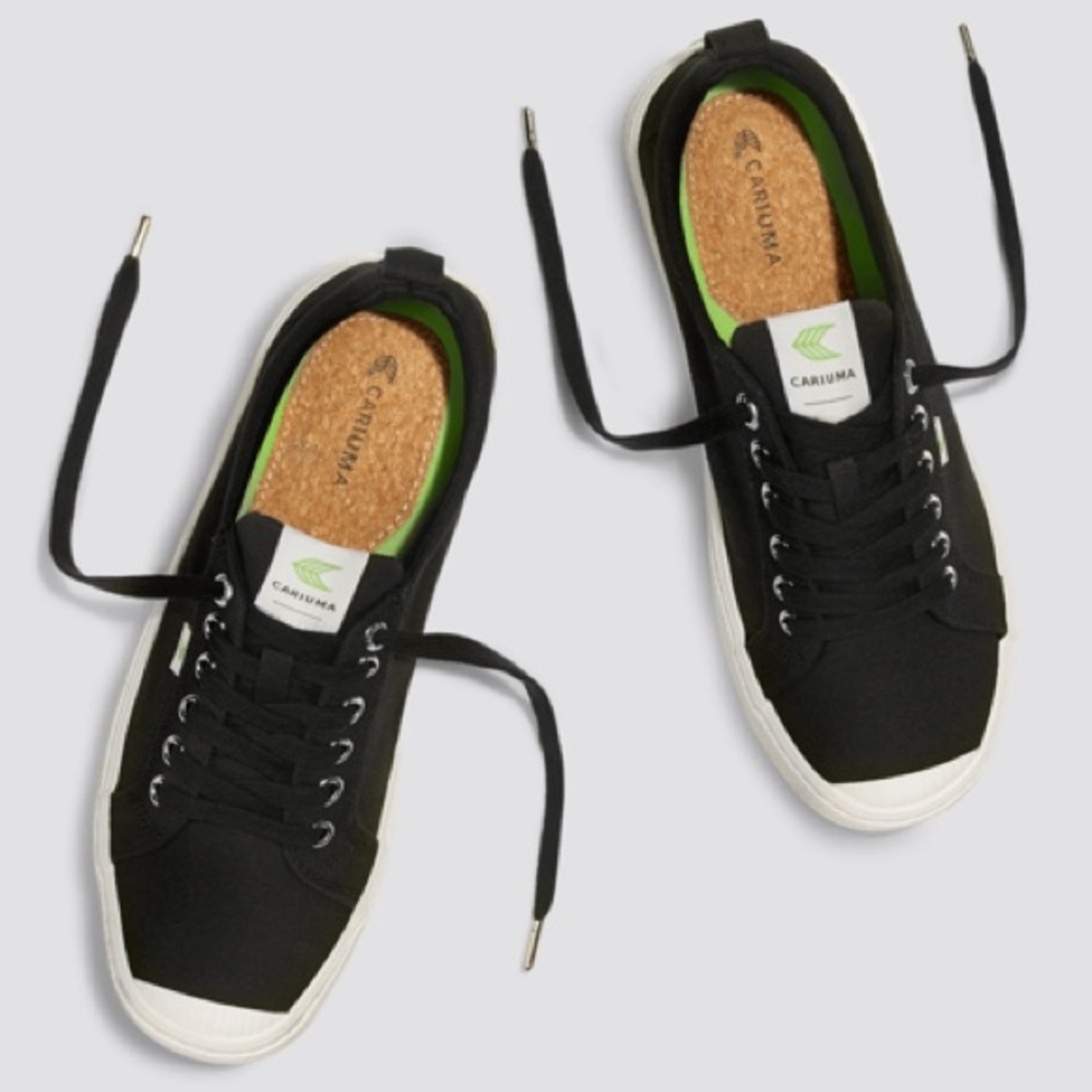 Black low top shoes